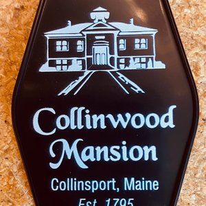 DARK SHADOWS inspired Collinwood Mansion Keytag